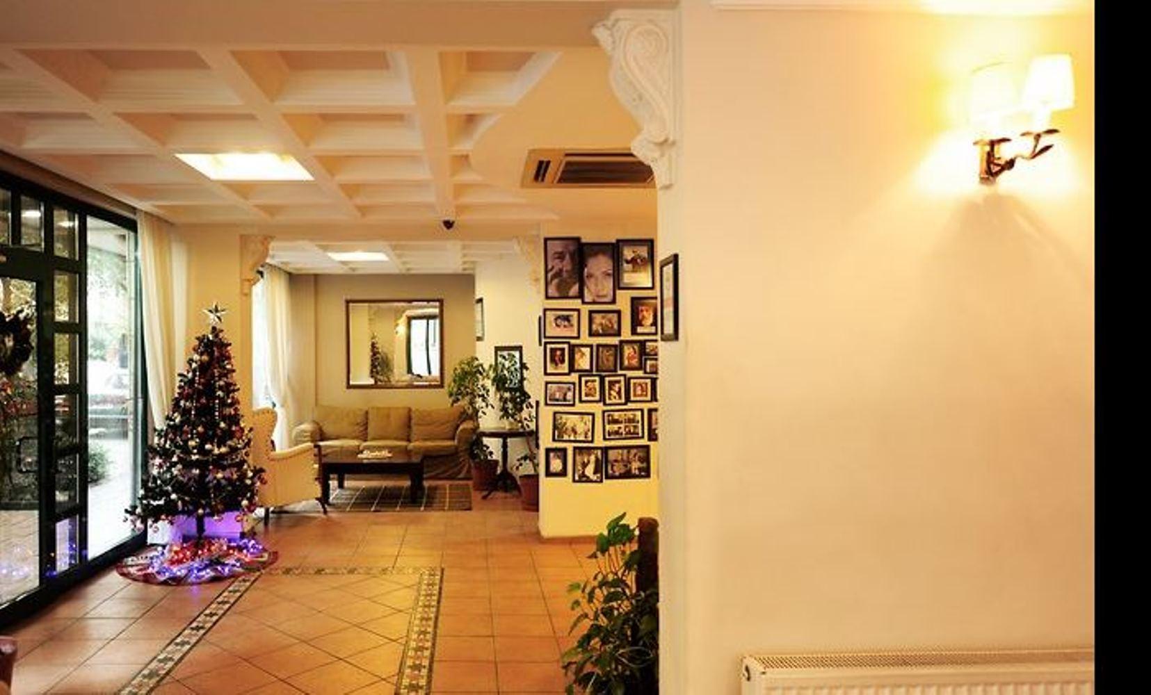 Uestuen Hotel Alsancak Izmir Exterior foto