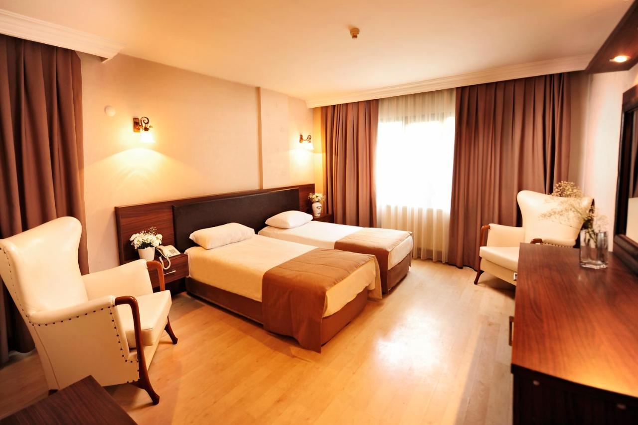 Uestuen Hotel Alsancak Izmir Exterior foto