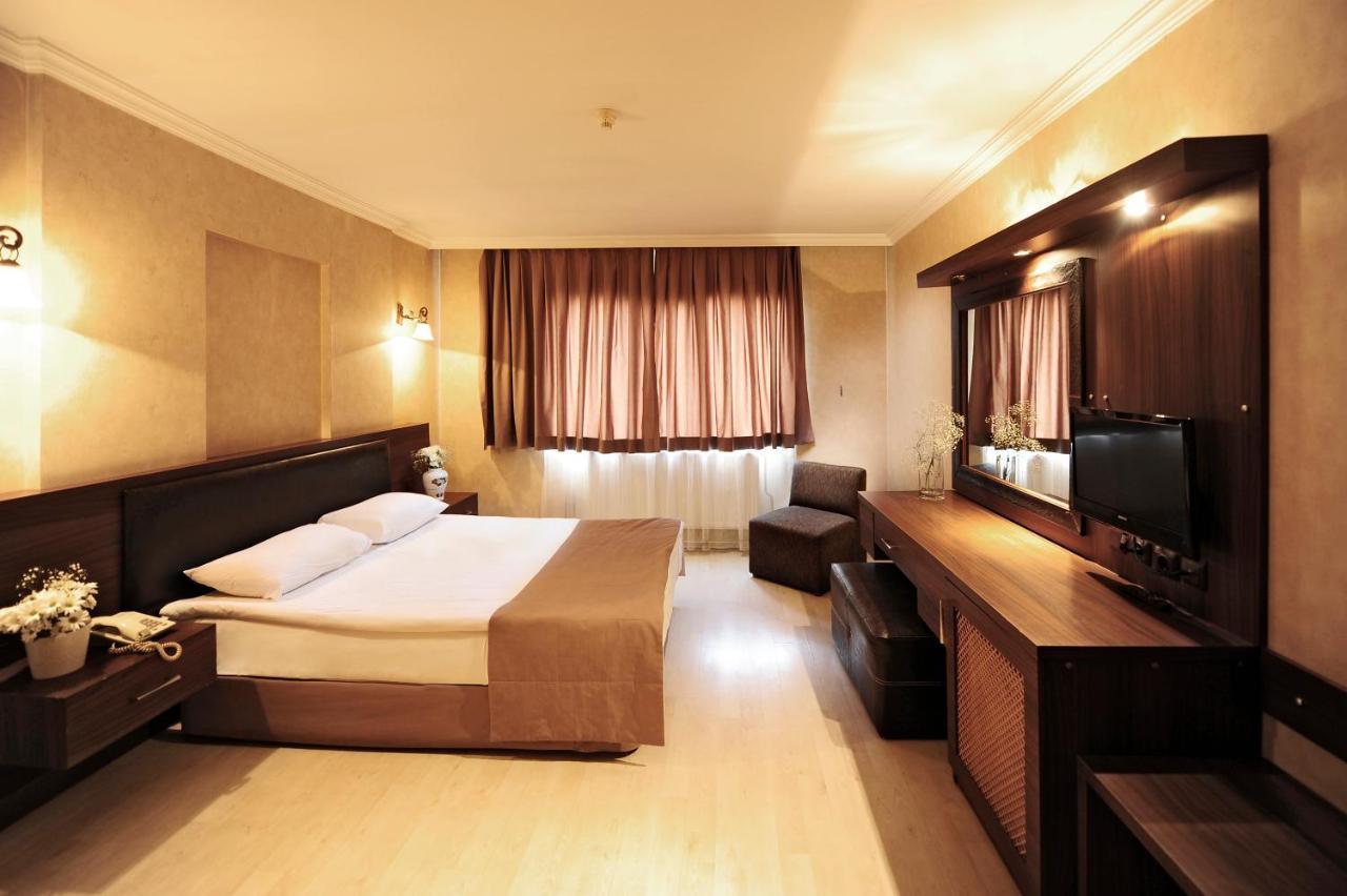 Uestuen Hotel Alsancak Izmir Exterior foto